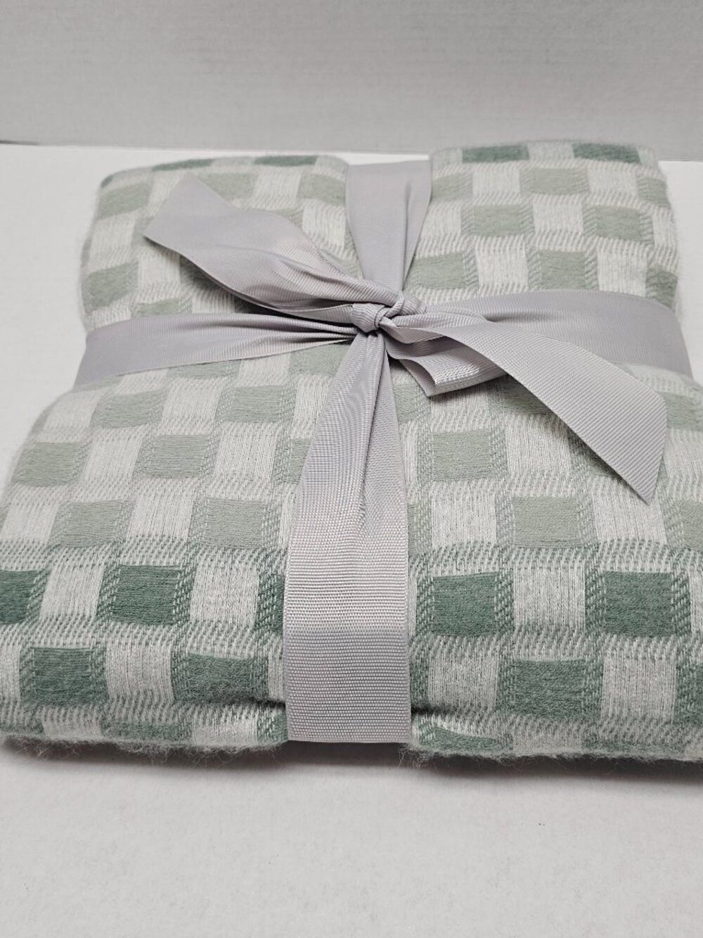 New Kirklands Home Sage Green Basket Weave Check Board Throw Blanket Knit Gift